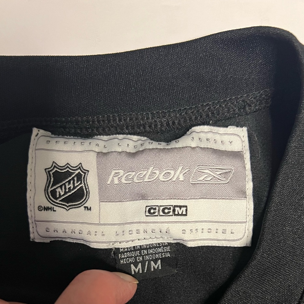 Pittsburgh Penguins Sidney Crosby Reebok CCM Screen Printed Jersey Size Medium - Picture 8 of 12